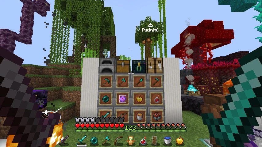 Transparent hotbar overlay: showcase 5 of 5